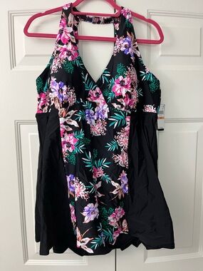 Island Escape NWT Swimsuit